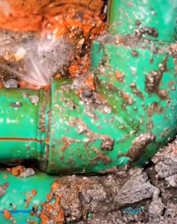 صورة واتساب بتاريخ 1447 03 16 في 01.31.42 f7c6997d